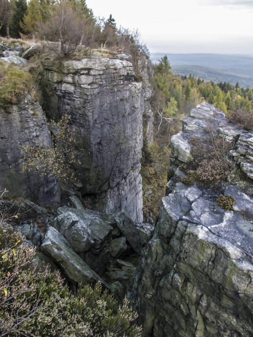 Stěny pod rozhlednou, foto Petr Jandík