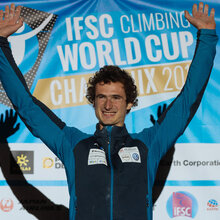 Adam Ondra přiváží zlato ze Světového poháru v lezení na obtížnost v Chamonix 2019