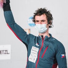 ADAM ONDRA OVLÁDL DALŠÍ SP V BOULDERINGU!